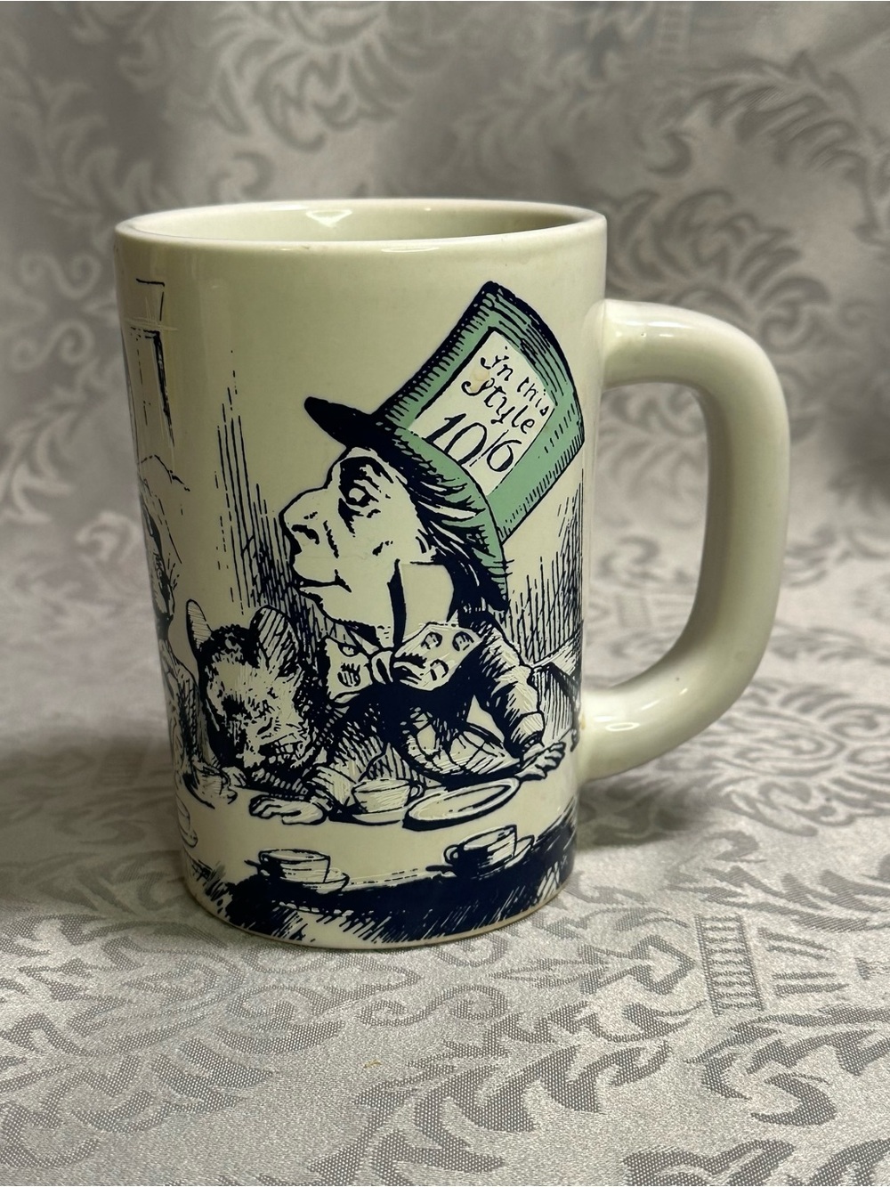 ALICE IN WONDERLAND Mug Mad Hatters Tea Party 1984 Rare Coffee Cup